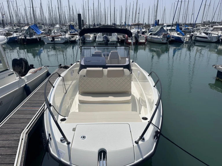 Verhuur Motorboot Quicksilver met vaarbewijs