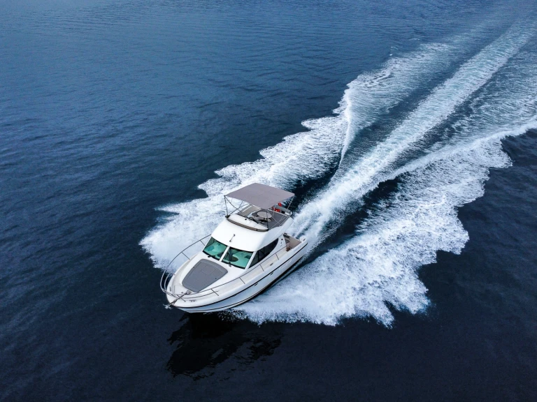 Huur Motorboot met of zonder schipper Jeanneau in Split Port