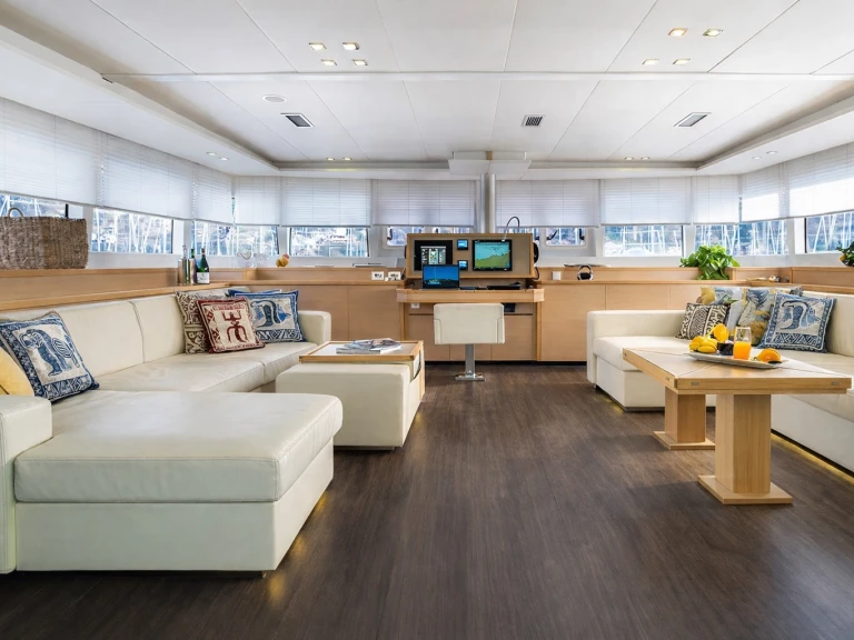 Lagoon Lagoon 620 (3 cab) te huur van particulier of professional in Castellammare di Stabia