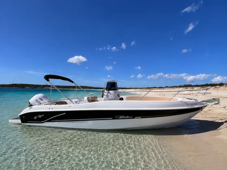 Bootverhuur Ibiza Town goedkoop Bluline 21
