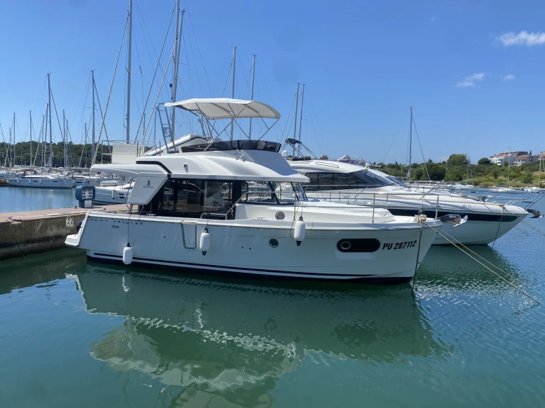 Verhuur Motorboot in Pula - Bénéteau Swift Trawler 35