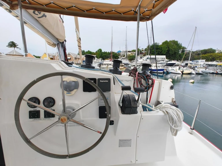 Verhuur Catamaran Fountaine Pajot met vaarbewijs