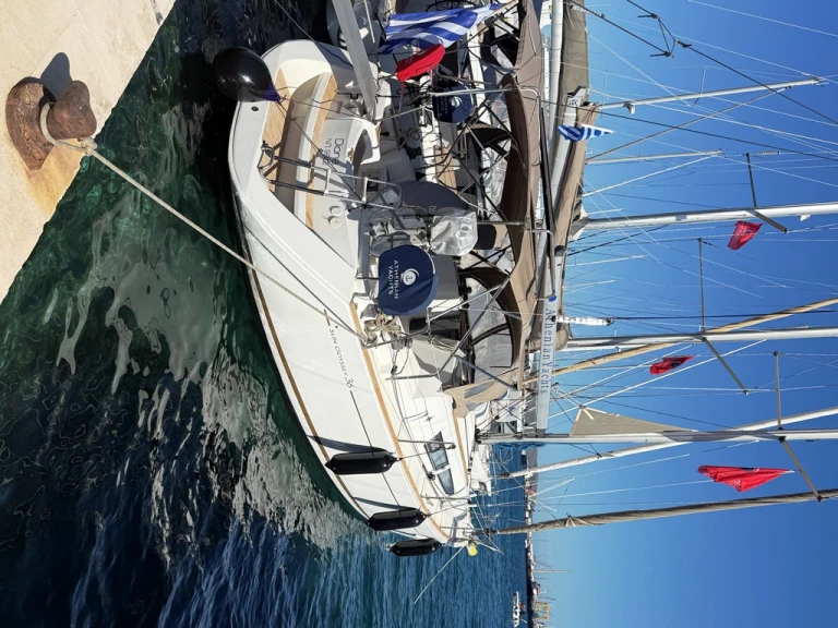Zeilboot te huur in Lávrio voor de beste prijs