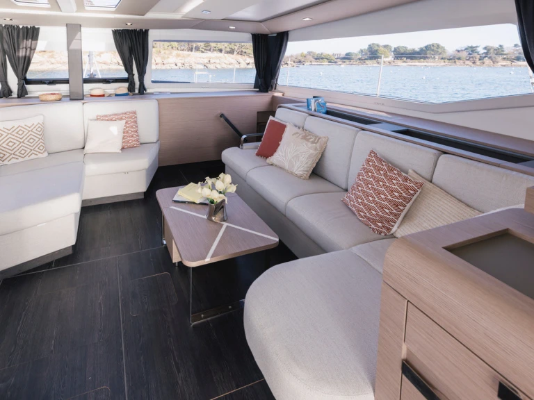 Jachthuur in Sant Antoni de Portmany - Fountaine Pajot Aura 51 via SamBoat