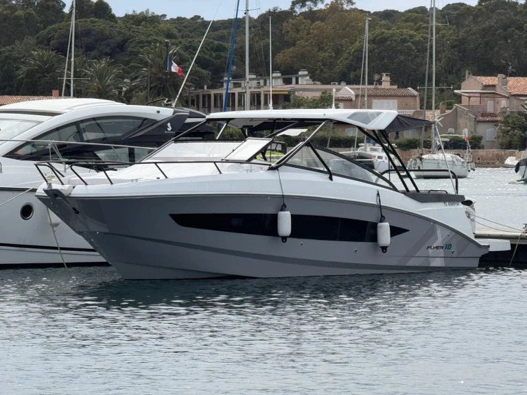 Bénéteau Flyer Serie 10 te huur van particulier of professional in Hyères
