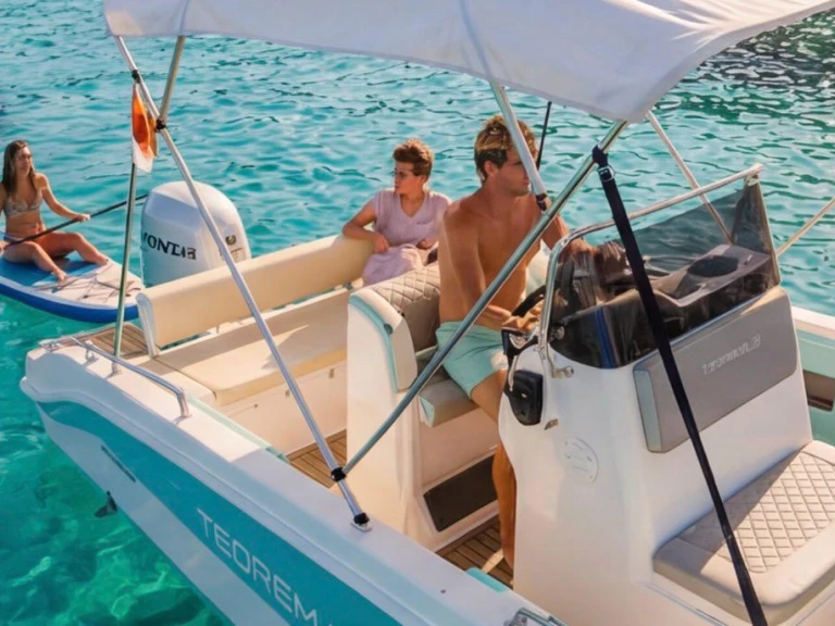 Motorboot te huur in Sant Antoni de Portmany voor de beste prijs