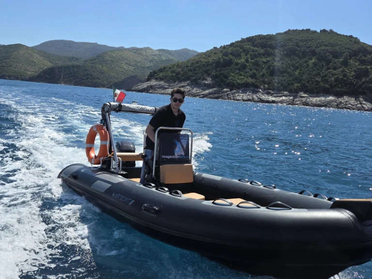 Huur een artboat RIB 500 in Portoferraio Port