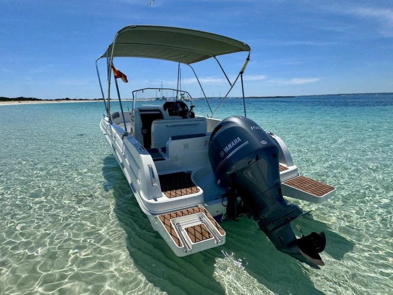 Verhuur Motorboot Pacific Craft met vaarbewijs