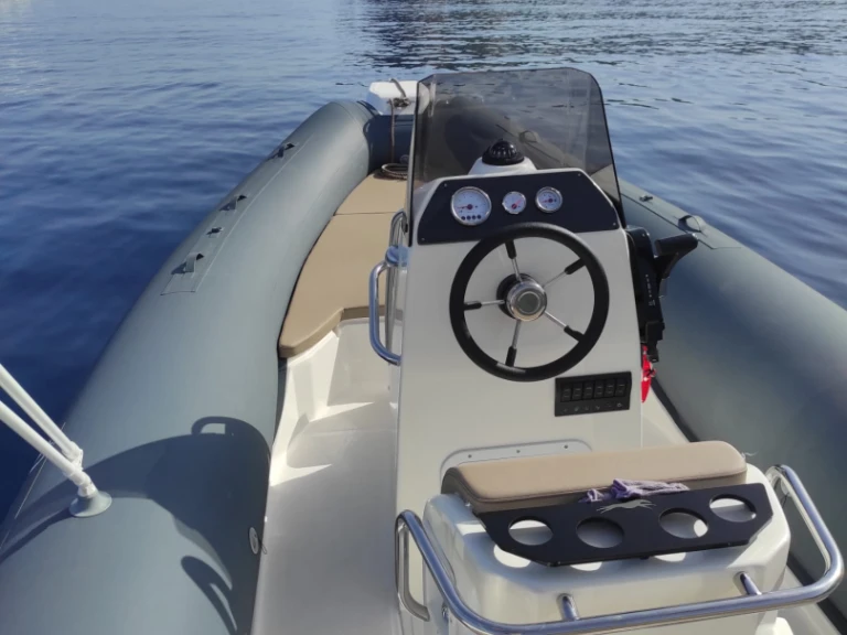 Huur RIB met of zonder schipper Blue rib in Ponza