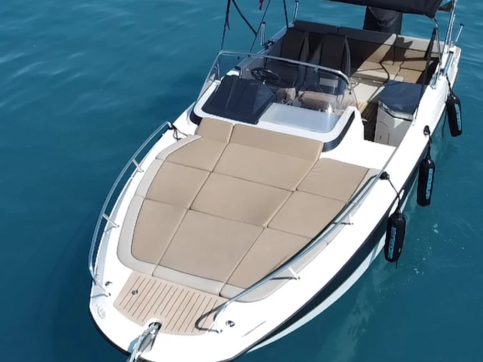 Motorboot te huur in Antibes voor de beste prijs