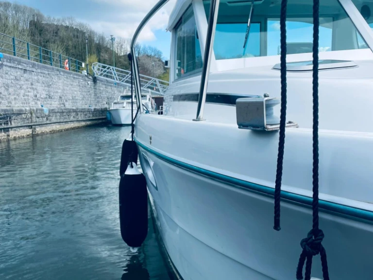 Huur Motorboot met of zonder schipper Jeanneau in Gives