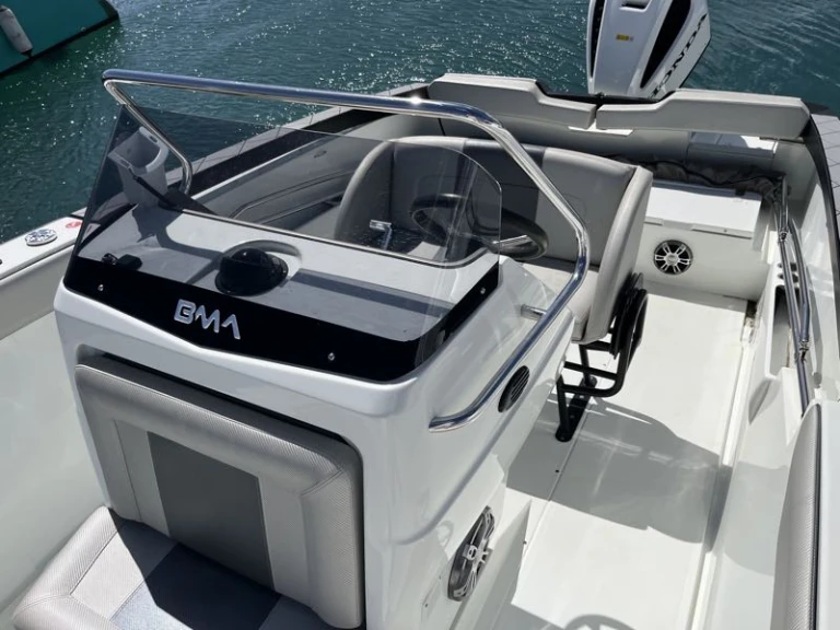 Bootverhuur BMA BMA X199 in Bonifacio Port via SamBoat