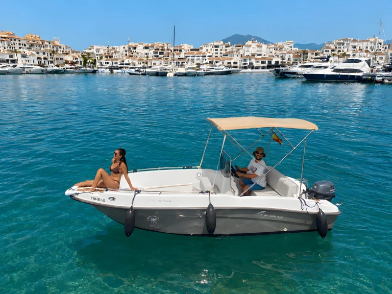 Bootverhuur Nireus Nireus 490 in Puerto Banús via SamBoat