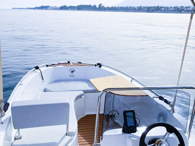 Motorboot te huur in Puerto Banús voor de beste prijs