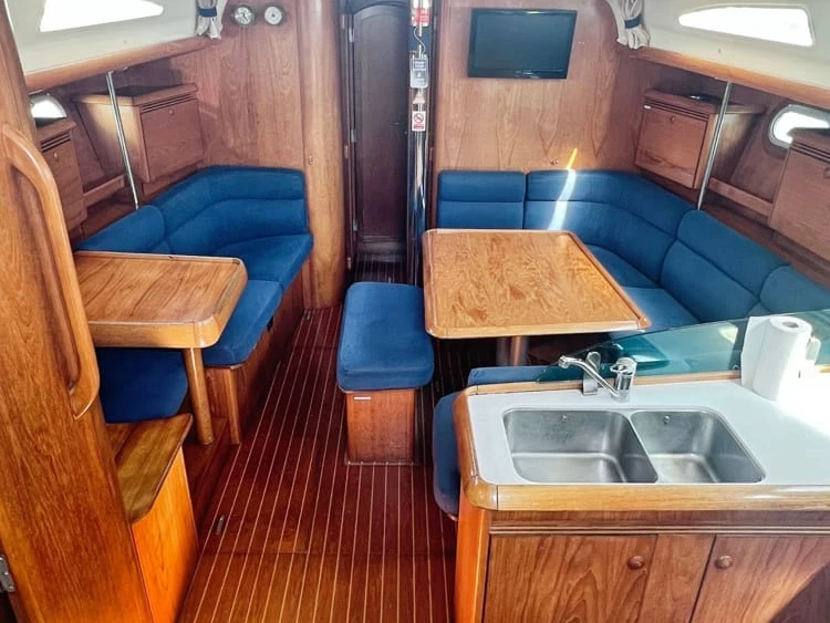 Bootverhuur Jeanneau Sun Odyssey 43 in Genova via SamBoat