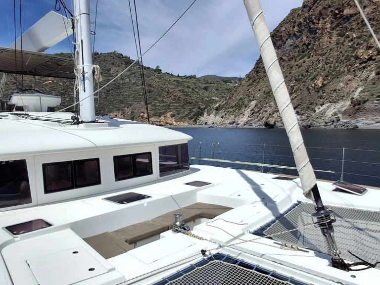 Verhuur Catamaran in Capo d'Orlando - Lagoon Lagoon 560
