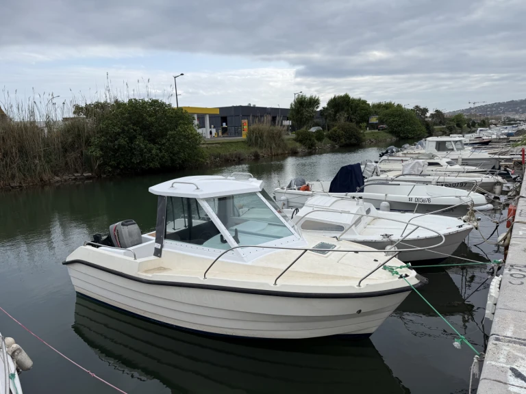 Motorboot te huur in Sète voor de beste prijs