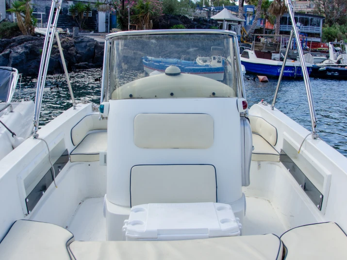 Motorboot te huur in Catania voor de beste prijs