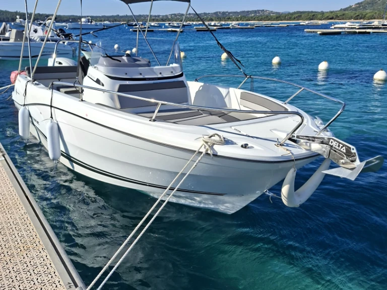 Huur Motorboot met of zonder schipper Jeanneau in Porto-Vecchio