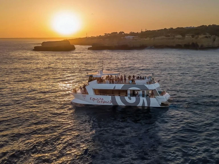 Huur een Catamaran Custom in Portimão