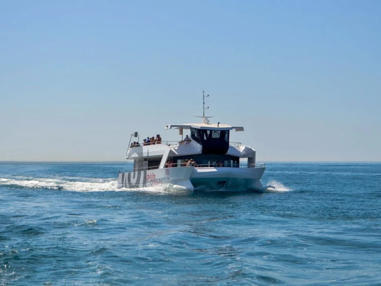 Jachthuur in Portimão - Catamaran Custom via SamBoat