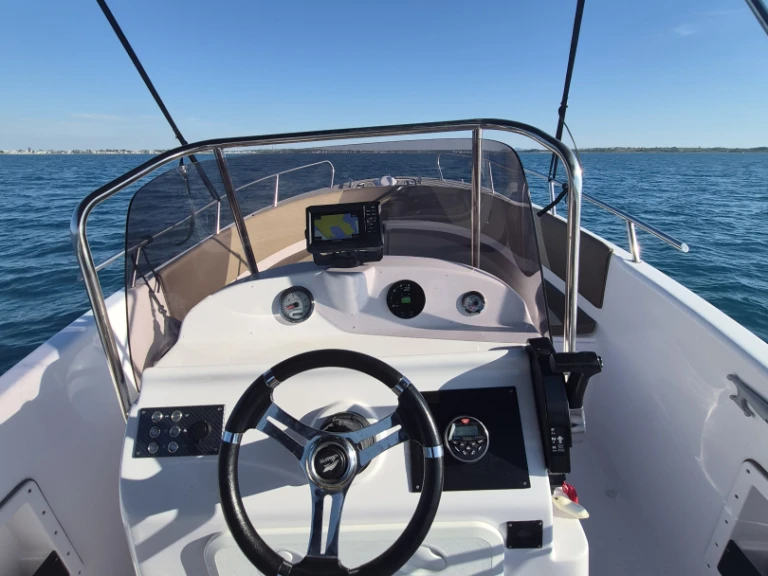 Huur Motorboot met of zonder schipper Insidias Marine in Nin