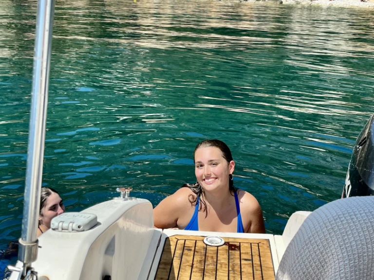 Verhuur Motorboot in Nice - Rio Rio 650 Day Cruiser