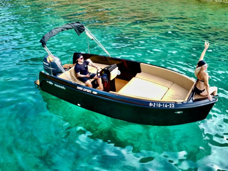 Jachthuur in Sant Antoni de Portmany - Mareti 585 via SamBoat