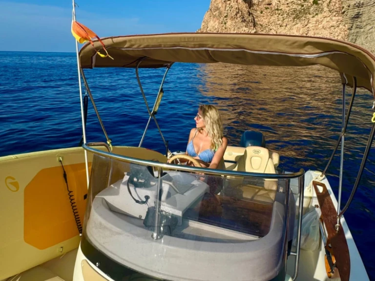 Jachthuur in Sant Antoni de Portmany - key 22 via SamBoat