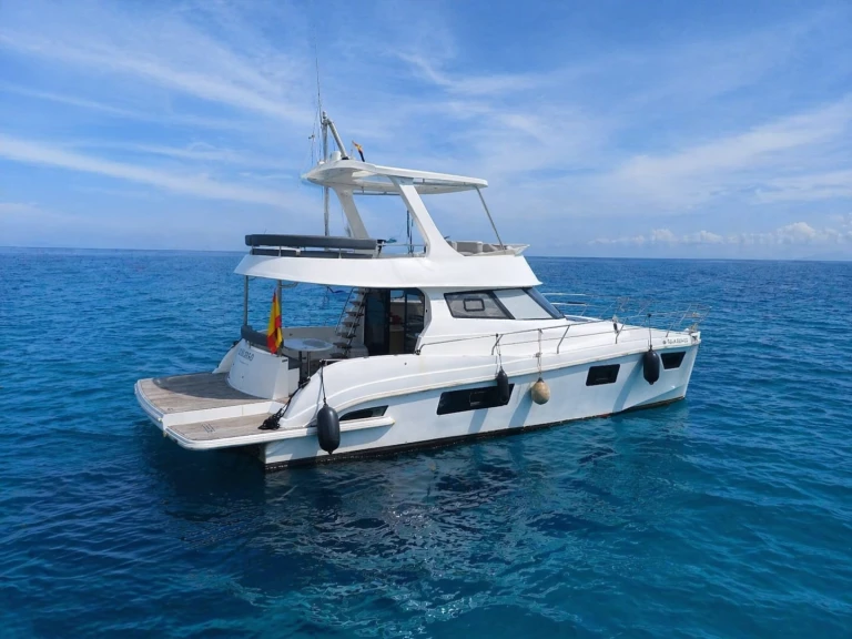 Verhuur Catamaran in Torrevieja - Flash Catamarans Flash Cat 43 Special Edition
