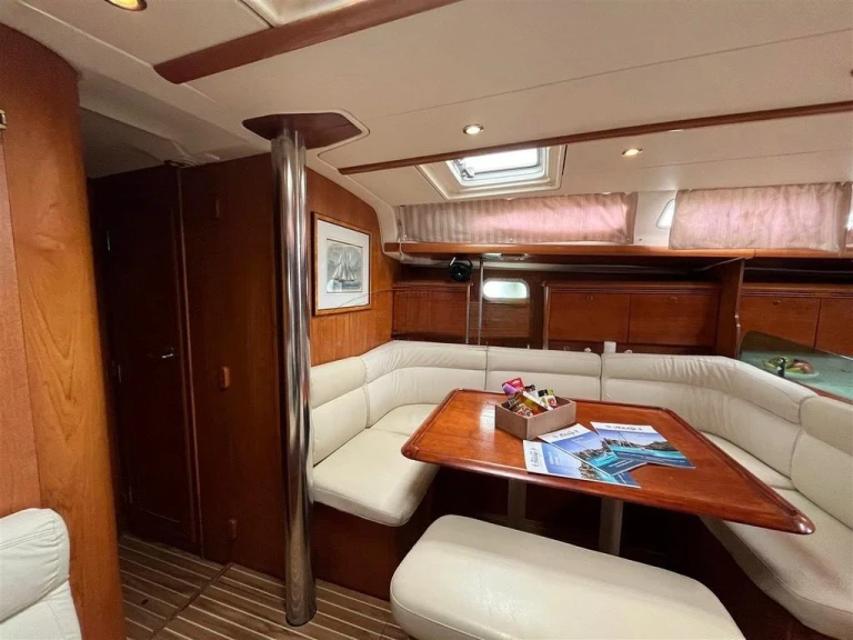 Jeanneau Sun Odyssey 43 te huur van particulier of professional in Níkiti