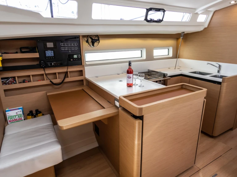 Bootverhuur Jeanneau Sun Odyssey 440 in Sývota via SamBoat