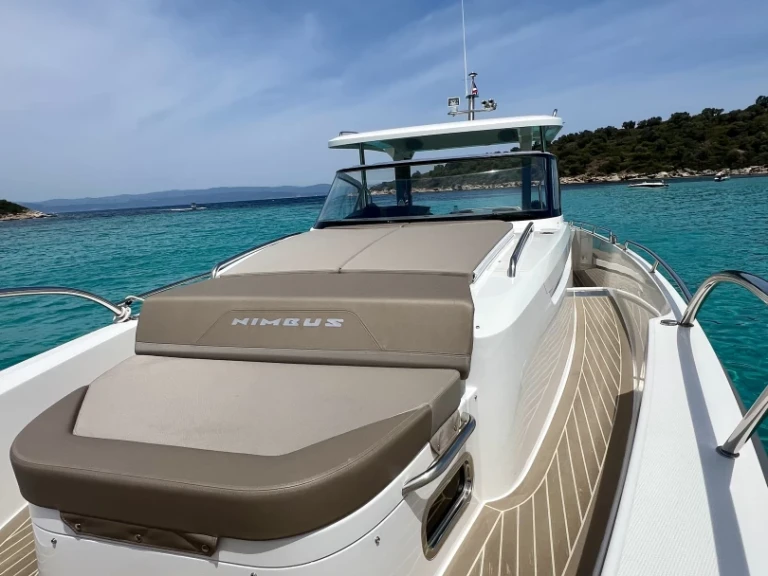 Huur Motorboot met of zonder schipper Nimbus in Nice