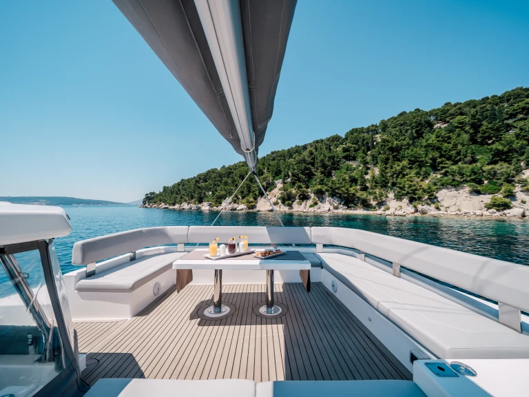 Huur Catamaran met of zonder schipper Leopard in Jezera