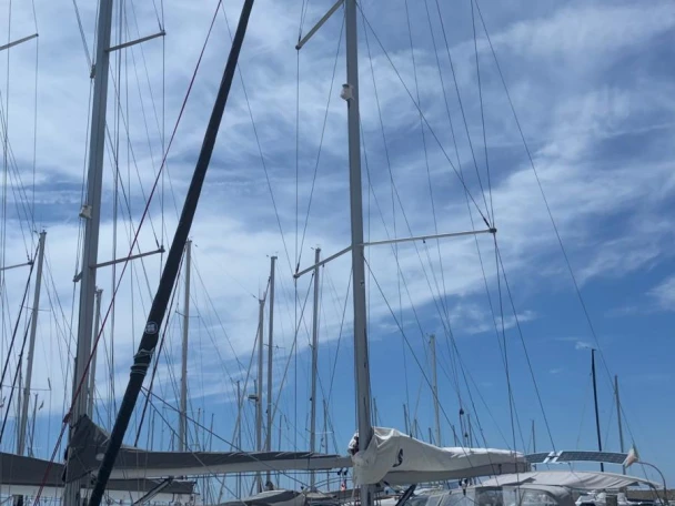 Huur Zeilboot met of zonder schipper Bénéteau in Salivoli