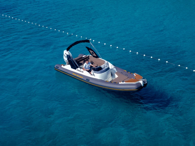 RIB te huur in Hvar voor de beste prijs