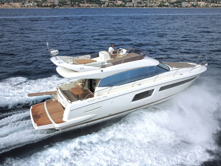 Verhuur Jacht in Vieux Port Golfe-Juan - Jeanneau Prestige 500 Fly