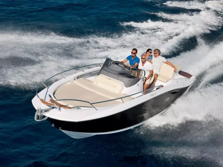 Motorboot te huur in Trogir voor de beste prijs