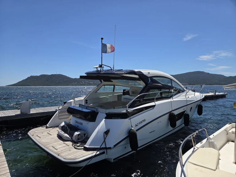 Verhuur Motorboot Bénéteau met vaarbewijs