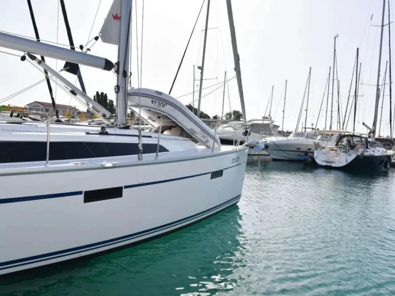 Bootverhuur Bavaria Cruiser 37 in Zadar via SamBoat