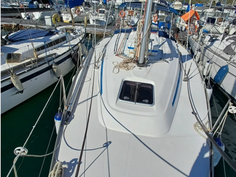 Bootverhuur Bavaria Bavaria 37 in Genova via SamBoat