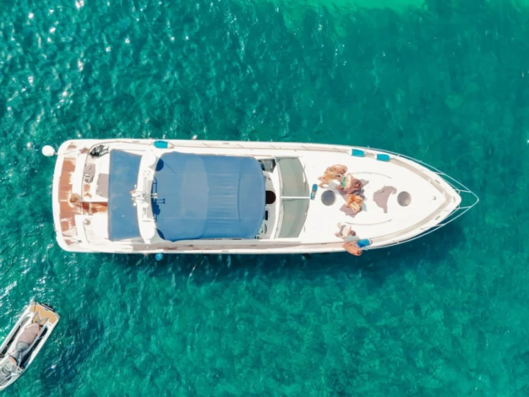 Bootverhuur Palma de Mallorca goedkoop Targa 52 Gran Turismo