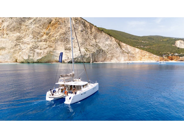 Verhuur Catamaran Lagoon met vaarbewijs