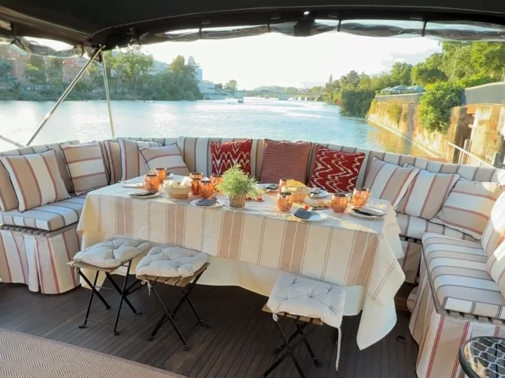 Bootverhuur marine corp Trawler 14 in Seville via SamBoat
