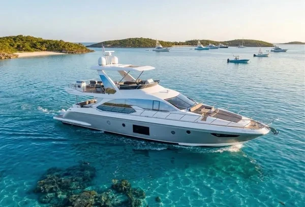 Huur een Azimut Azimut 68 in Coconut Grove