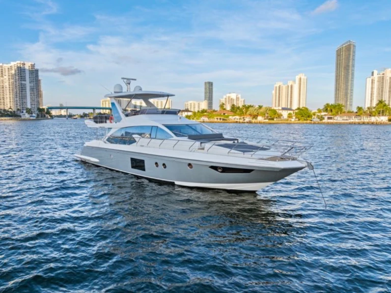 Huur Jacht met of zonder schipper Azimut in Coconut Grove