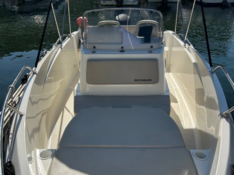 Quicksilver Activ 535 Open te huur van particulier of professional in Aix-les-Bains