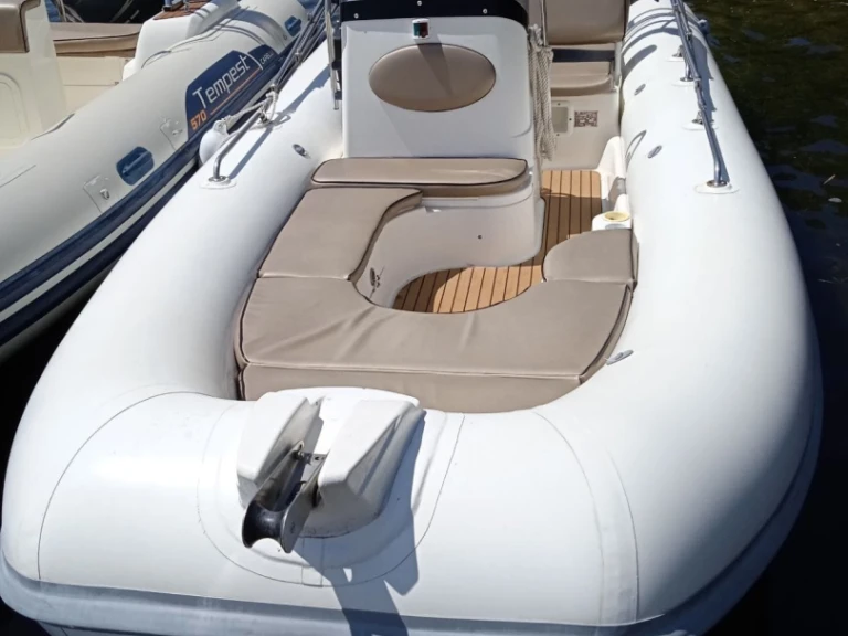 Verhuur RIB Zodiac met vaarbewijs
