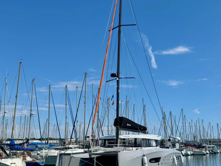 Verhuur Catamaran Excess met vaarbewijs