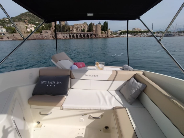 Bootverhuur Bayliner Bayliner 742 Cuddy in Mandelieu-la-Napoule via SamBoat